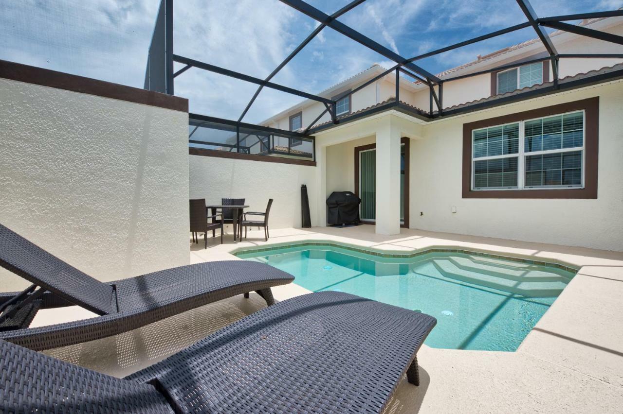Modern Home With Private Pool 대번포트 외부 사진